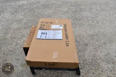 LANDHONOR TELESCOPING LADDER