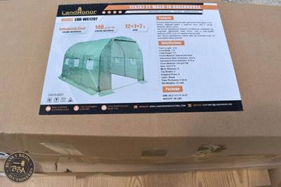 LANDHONOR WALK-IN GREENHOUSE
