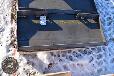 LANDHONOR WELDABLE SKID STEER PLATE