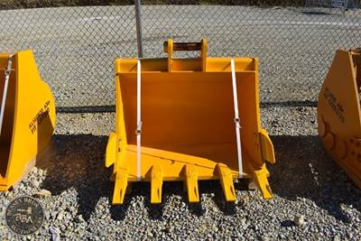 LYALS BUCKET ATTACHMENT