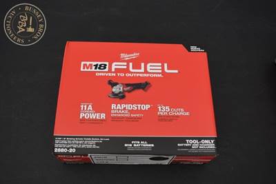 Milwaukee M18 4.5 INCH ANGLE GRINDER