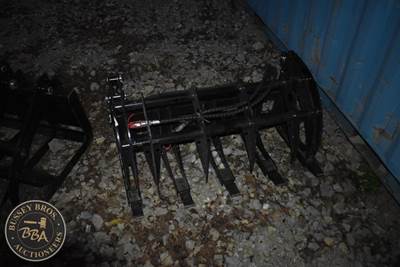 Mini BRUSH / LOG GRAPPLE ATTACHMENT