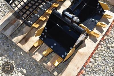 Mini BUCKET ATTACHMENT