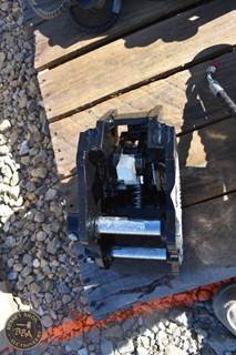 Mini QUICK HITCH ATTACHMENT