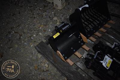 Mini SMOOTH BUCKET ATTACHMENT