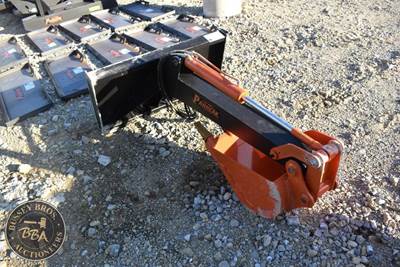 PABREAK BACKHOE ATTACHMENT