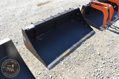 PABREAK BUCKET ATTACHMENT