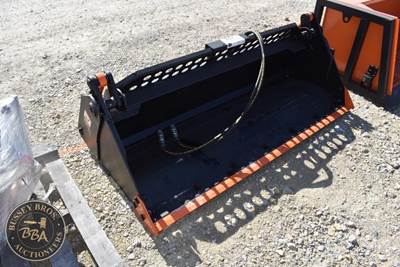 PABREAK BUCKET ATTACHMENT