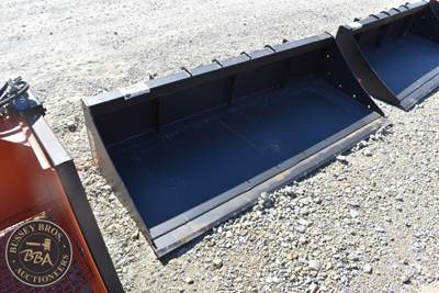 PABREAK BUCKET ATTACHMENT
