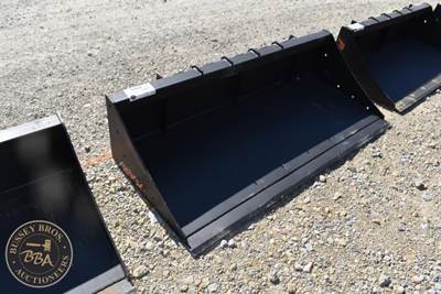 PABREAK BUCKET ATTACHMENT