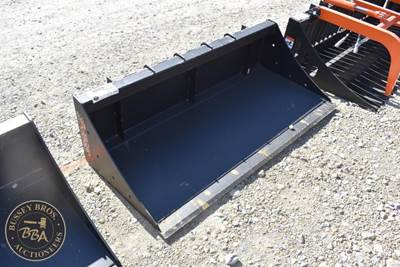 PABREAK BUCKET ATTACHMENT