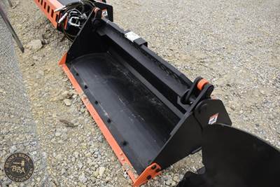 PABREAK FOUR-IN-ONE BUCKET ATTACHMENT