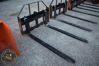 PABREAK PALLET FORK ATTACHMENT