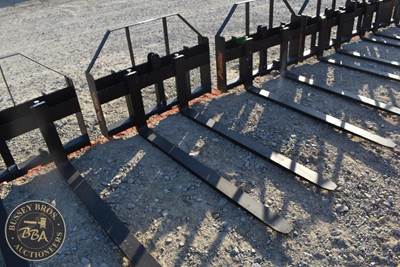 PABREAK PALLET FORK ATTACHMENT