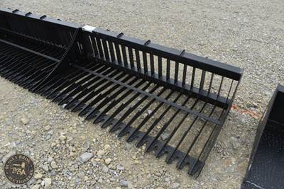 PABREAK ROCK BUCKET ATTACHMENT