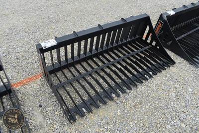 PABREAK ROCK BUCKET ATTACHMENT