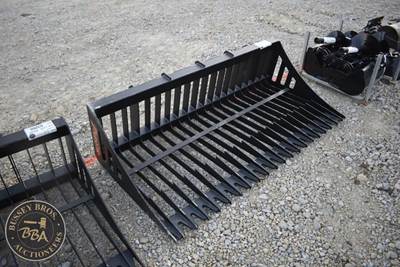 PABREAK ROCK BUCKET ATTACHMENT
