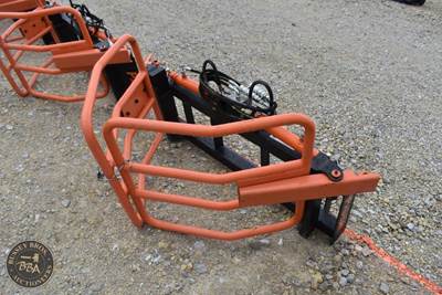 PABREAK ROUND BALE GRIPPER ATTACHMENT