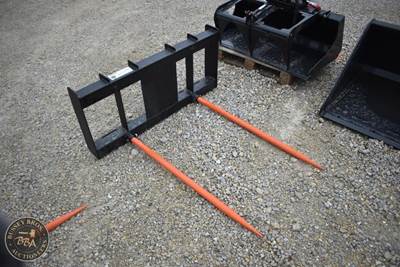 PABREAK SKID STEER BALE SPEAR