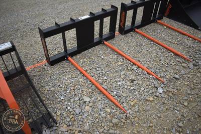PABREAK SKID STEER BALE SPEAR