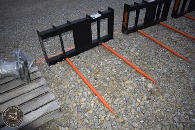 PABREAK SKID STEER BALE SPEAR
