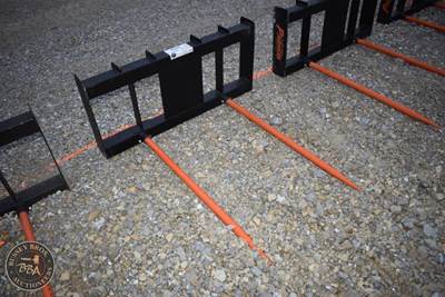 PABREAK SKID STEER BALE SPEAR