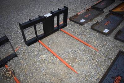PABREAK SKID STEER BALE SPEAR