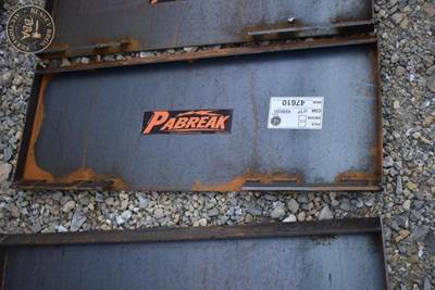 PABREAK SKID STEER WELD-ON ATTACHMENT PLATE