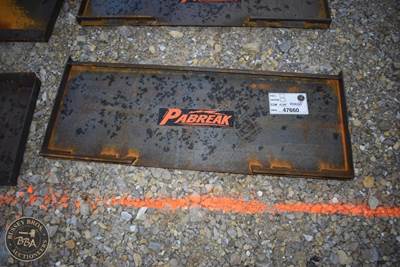 PABREAK SKID STEER WELD-ON ATTACHMENT PLATE