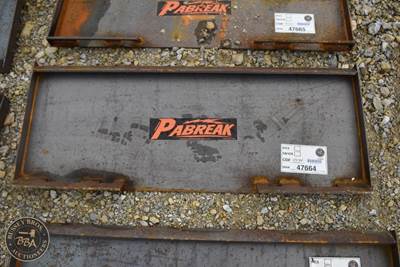 PABREAK SKID STEER WELD-ON ATTACHMENT PLATE