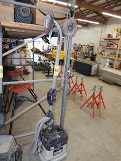 Porter Cable ROTARY SANDING POLE W/VACUUM