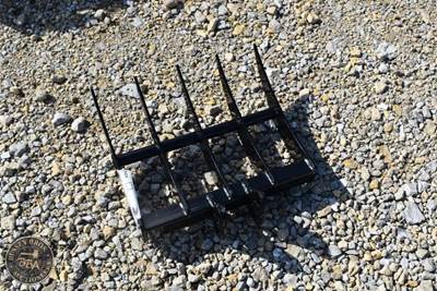 RAKE ATTACHMENT