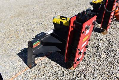 RAYTREE 680 HYDRAULIC POST POUNDER