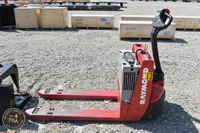 Raymond ELECTRIC PALLET JACK