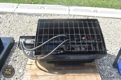 SDLANCH MINI CONCRETE MIXING BUCKET ATTACHMENT