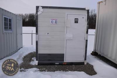 SDLANCH PORTABLE RESTROOM