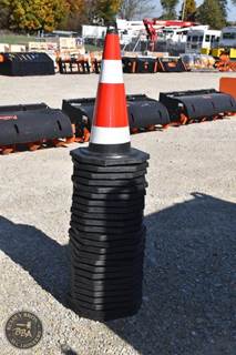 SDLANCH SAFETY CONES
