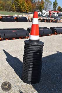 SDLANCH SAFETY CONES