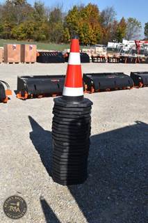 SDLANCH SAFETY CONES