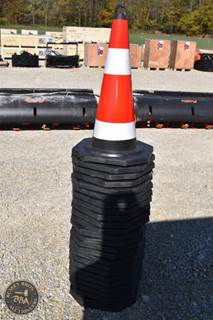 SDLANCH SAFETY CONES