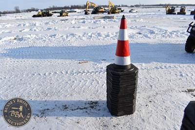 SDLANCH TRAFFIC CONES