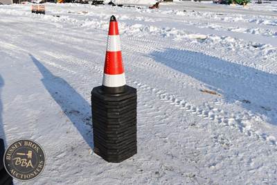 SDLANCH TRAFFIC CONES