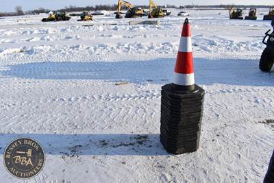 SDLANCH TRAFFIC CONES