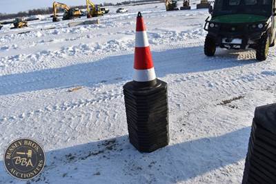 SDLANCH TRAFFIC CONES