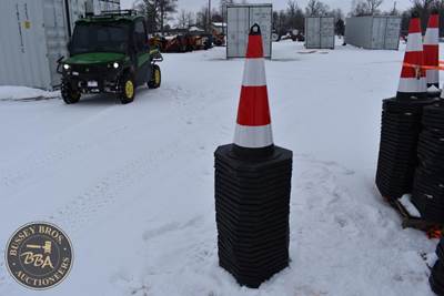 SDLANCH TRAFFIC CONES