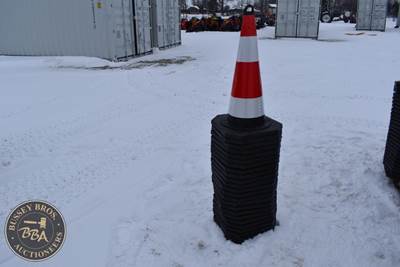 SDLANCH TRAFFIC CONES