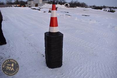 SDLANCH TRAFFIC CONES