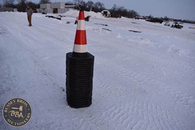 SDLANCH TRAFFIC CONES