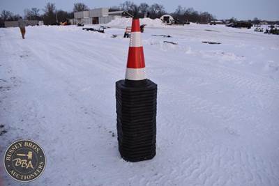 SDLANCH TRAFFIC CONES