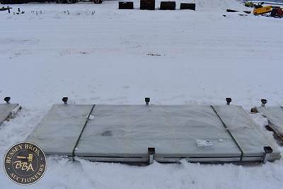 SDLANCH WHITE METAL SIDING